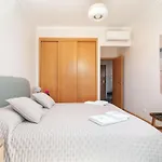 Elena 2 Mit Blick Auf Wasser By Interhome